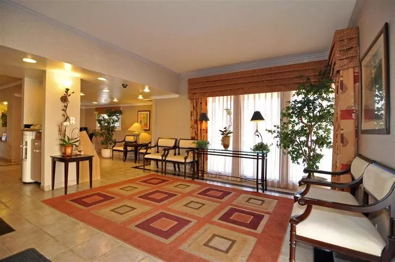 هتل Monterey Park Inn