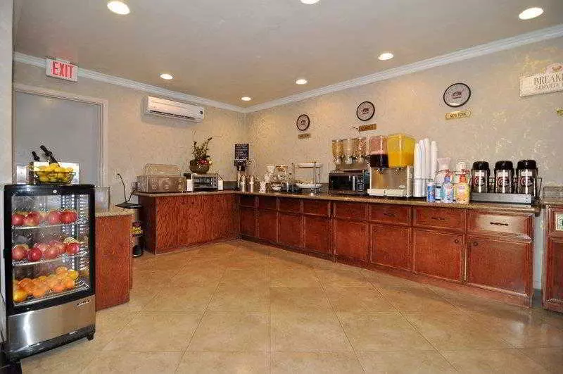 هتل Monterey Park Inn