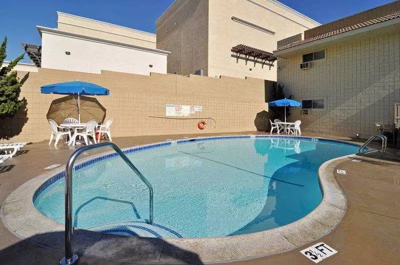 هتل Monterey Park Inn