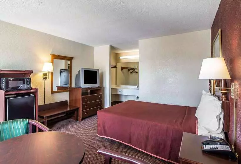 فندق Rodeway Inn Expo Center