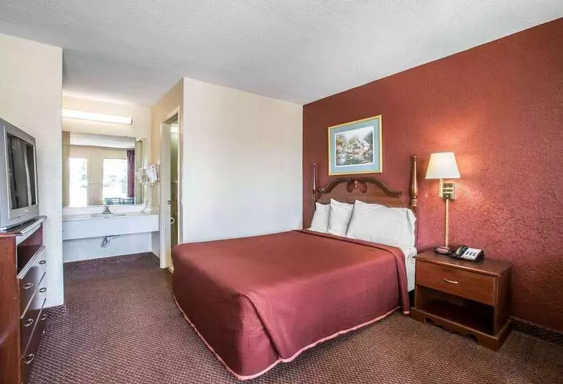 فندق Rodeway Inn Expo Center