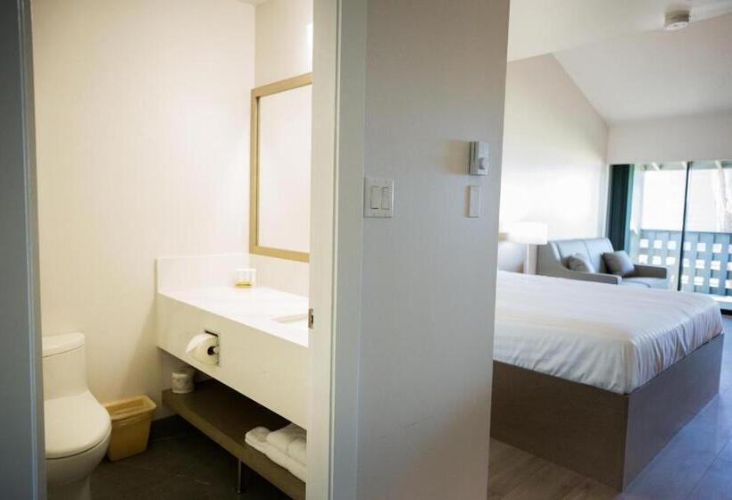 هتل Sand Pebbles Inn