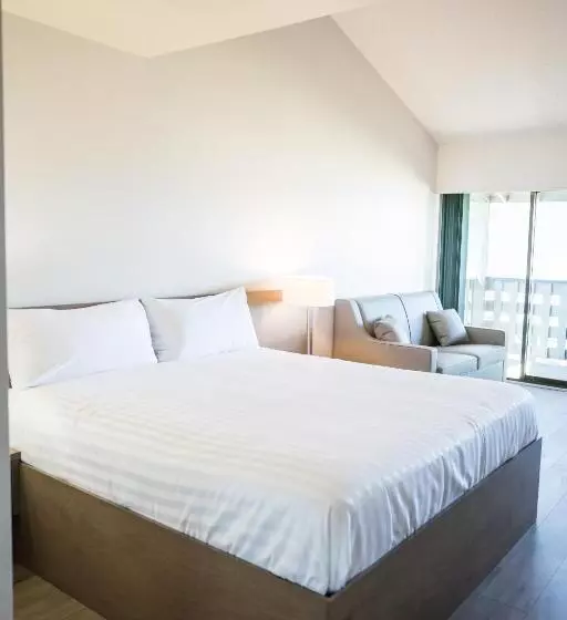 酒店 Sand Pebbles Inn