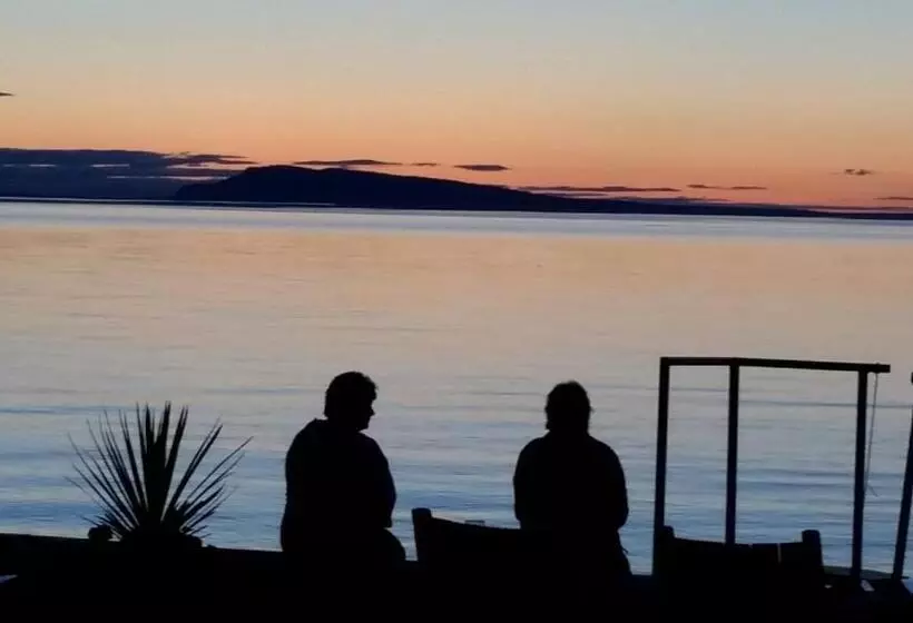 酒店 Sand Pebbles Inn