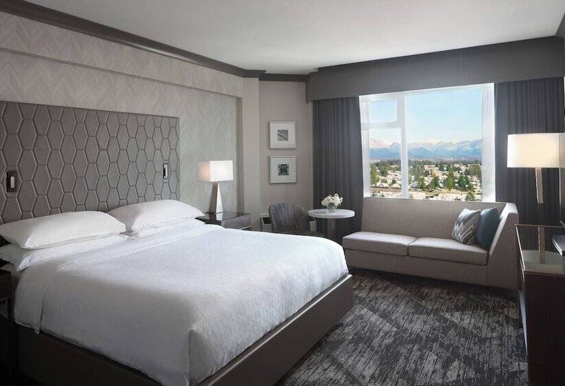 هتل Sheraton Vancouver Guildford