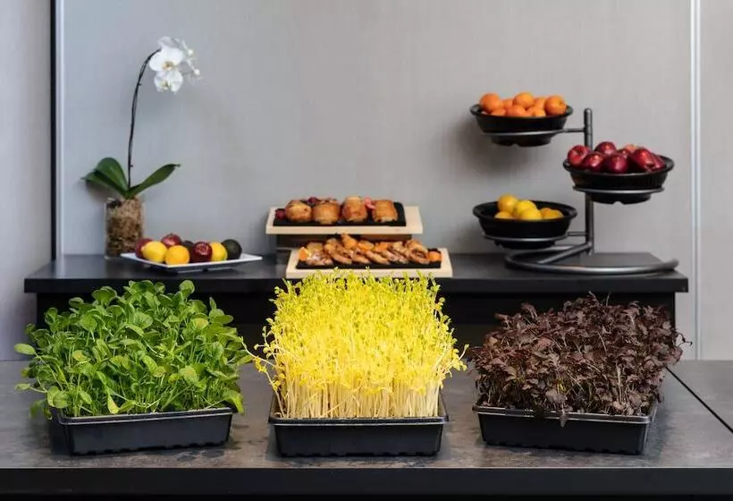 בית מלון כפרי Sheraton Vancouver Guildford