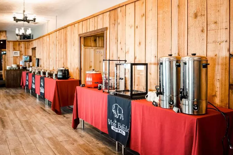 هتل White Buffalo