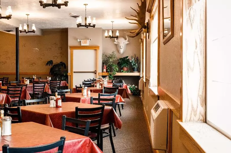 هتل White Buffalo