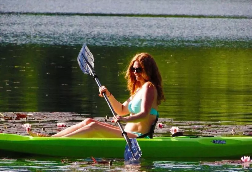 モーテル Civilia Lakeside By Civilia Golf Retreat