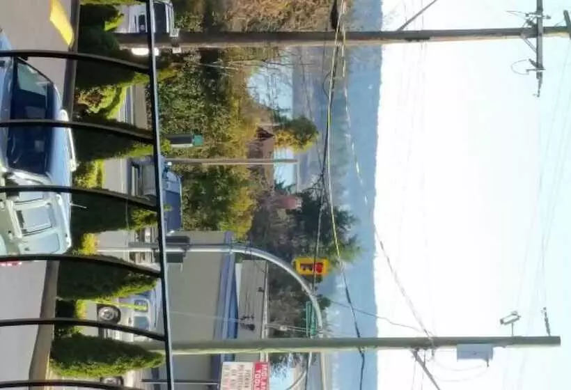 Мотель Port O Call Inn