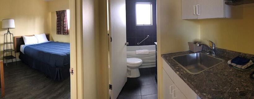 Motel Port O Call Inn