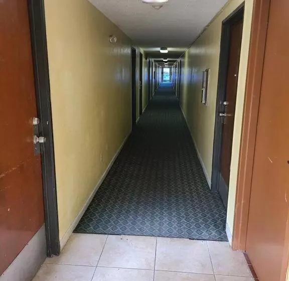 فندق على الطريق Travelodge By Wyndham Stockton