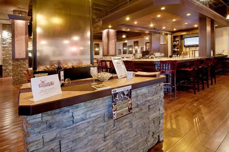 Quality Hotel Airport & Conference Centre