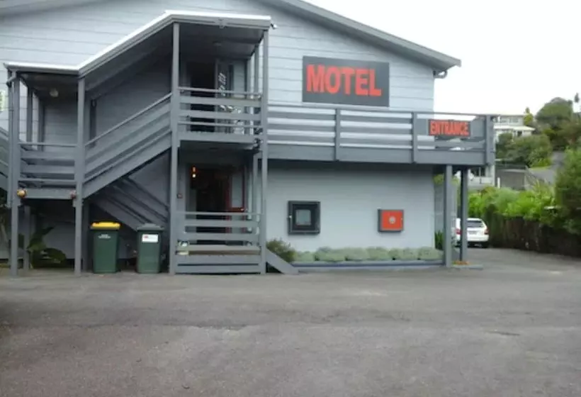 Carrington Motel