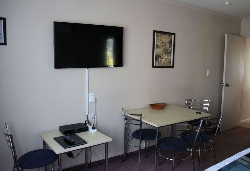 Hotel Asure Camelot Arms Motor Lodge