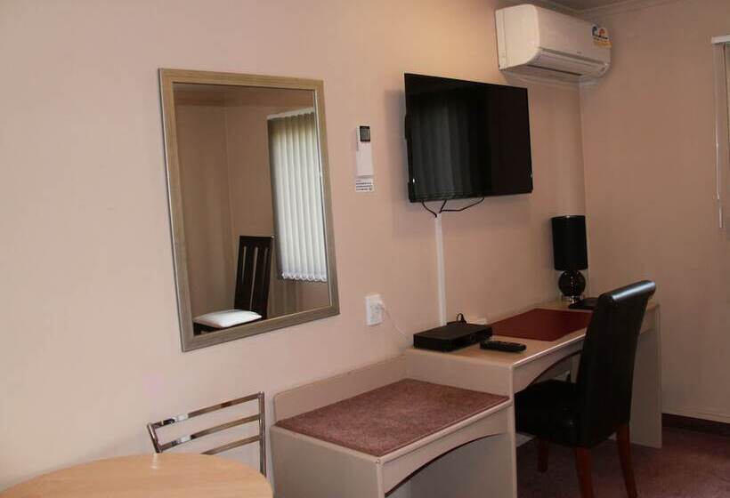 Hotel Asure Camelot Arms Motor Lodge