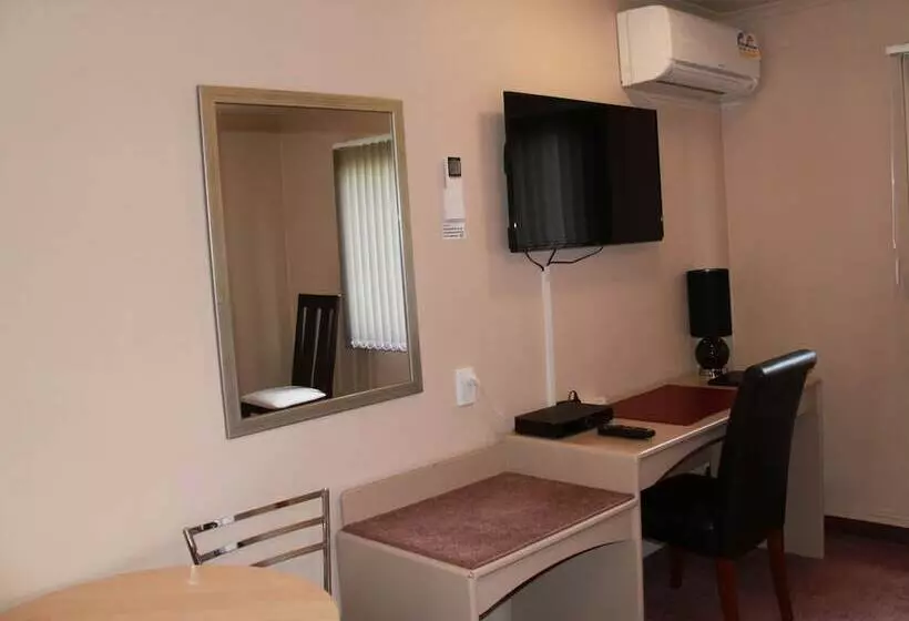 فندق Asure Camelot Arms Motor Lodge