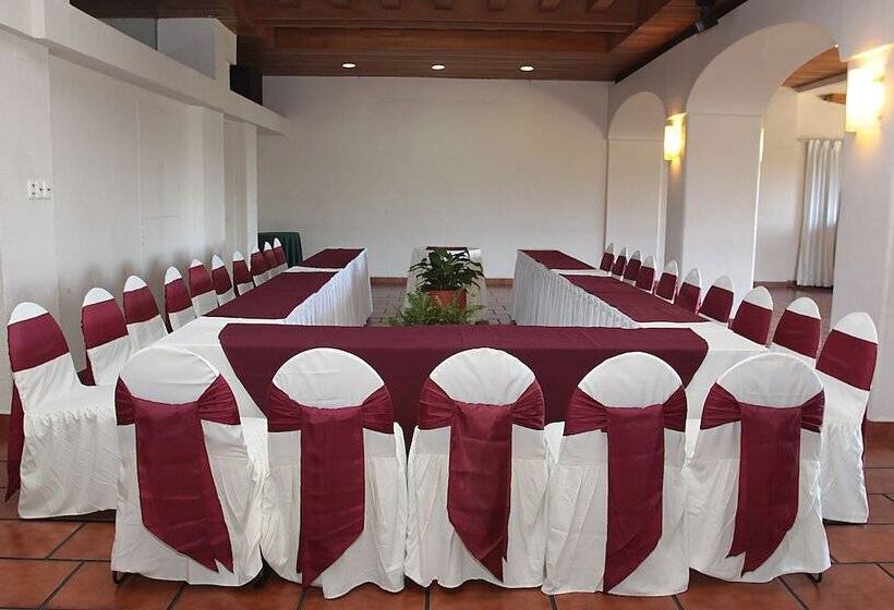 فندق Fortin Plaza