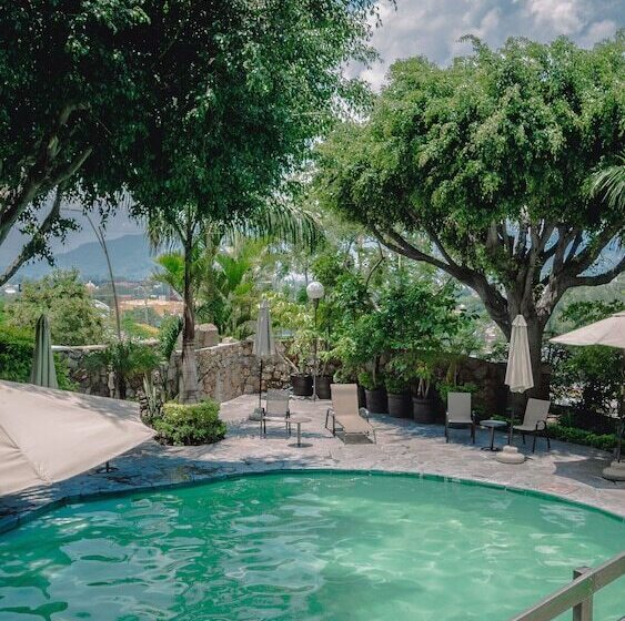 فندق Fortin Plaza