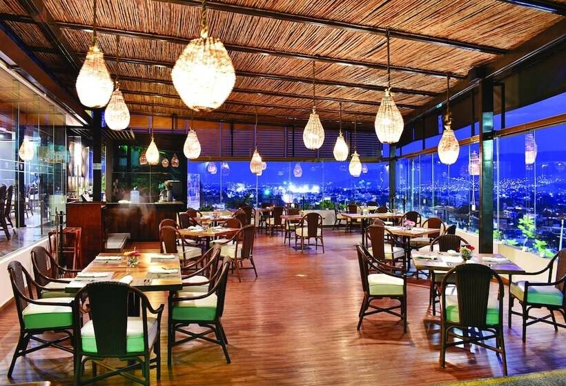 فندق Fortin Plaza