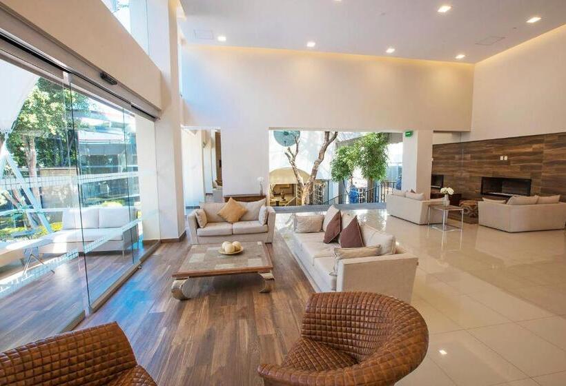 Отель Krystal Satelite Maria Barbara