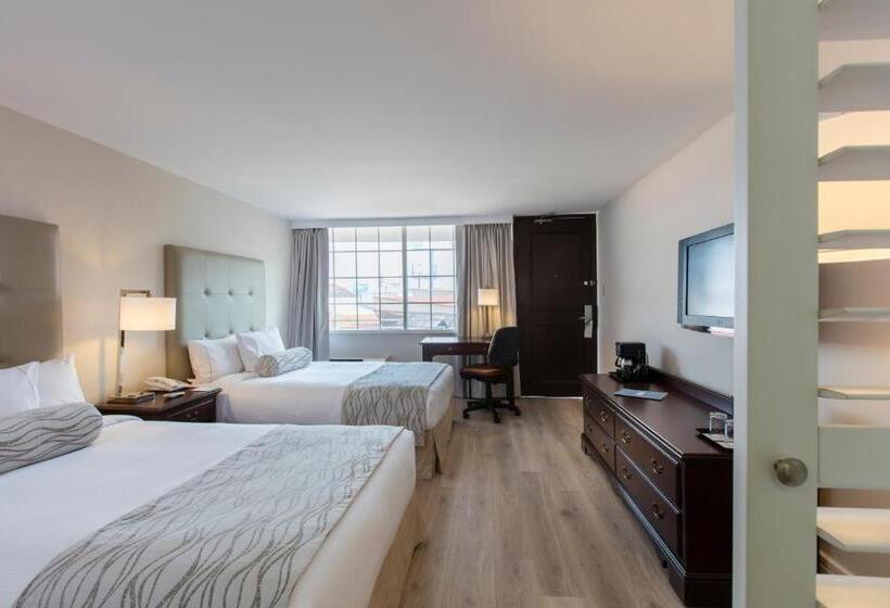 Отель Krystal Satelite Maria Barbara