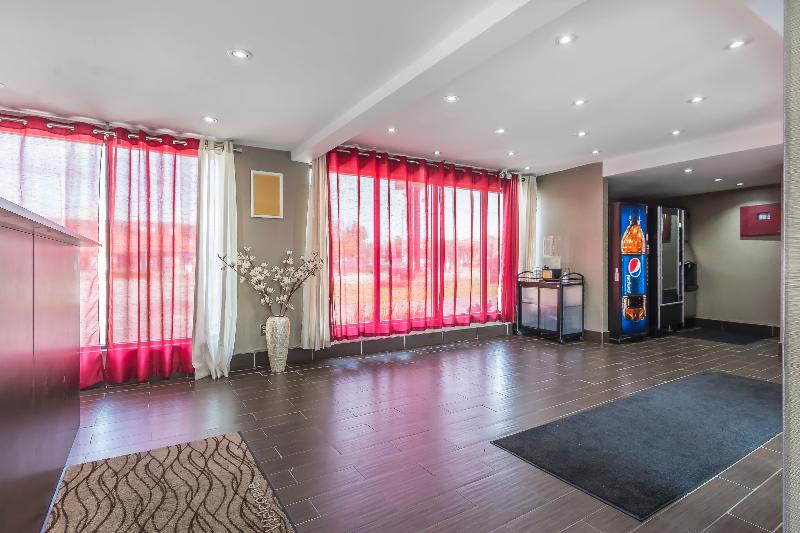 هتل Ramada By Wyndham Kingston