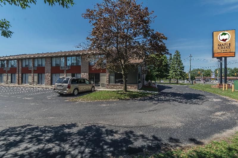 هتل Ramada By Wyndham Kingston