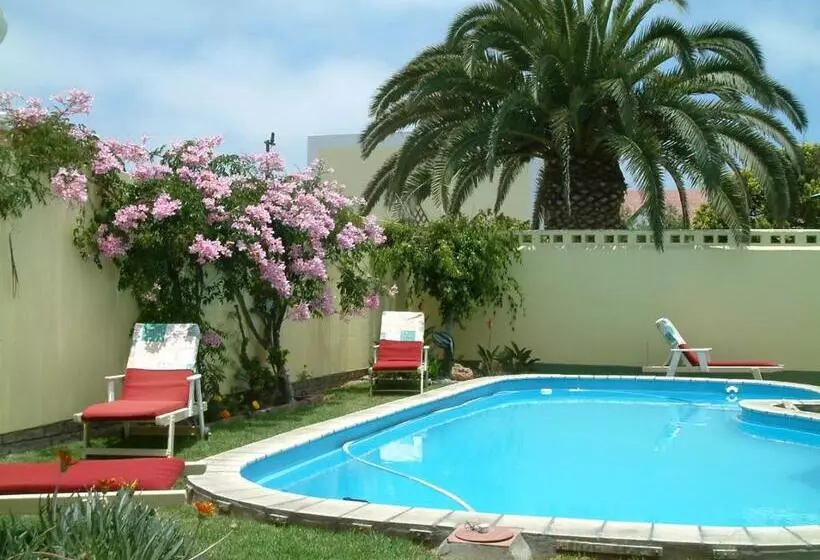 هتل Pension d'Avignon