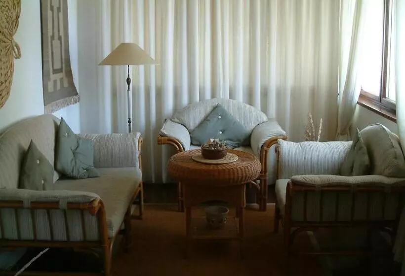 هتل Pension d'Avignon