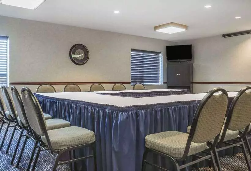 ホテル Comfort Suites