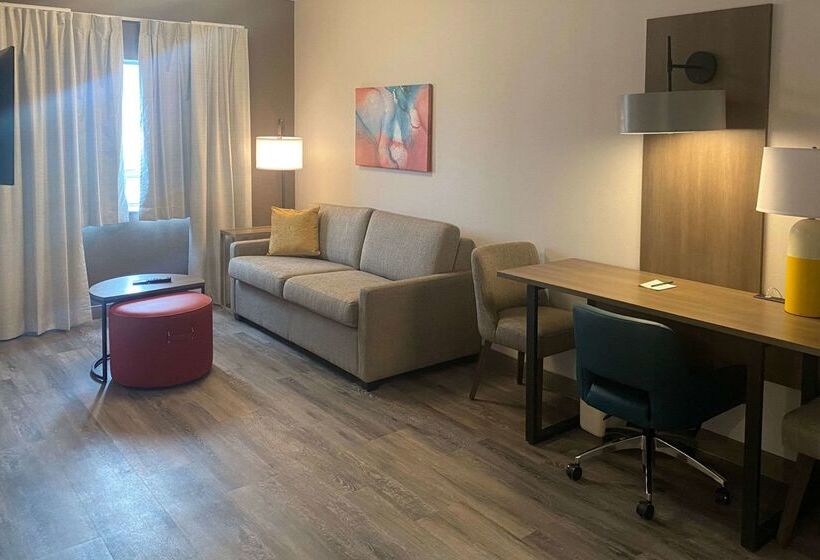 هتل Comfort Suites