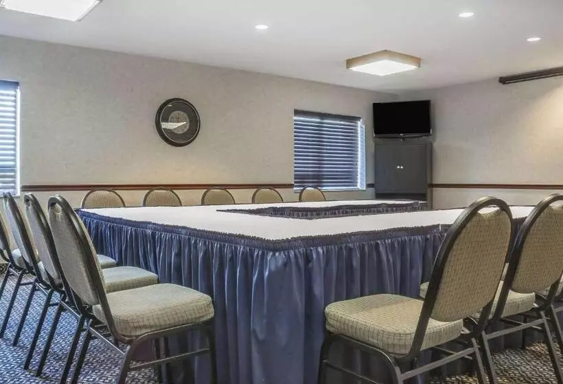 ホテル Comfort Suites