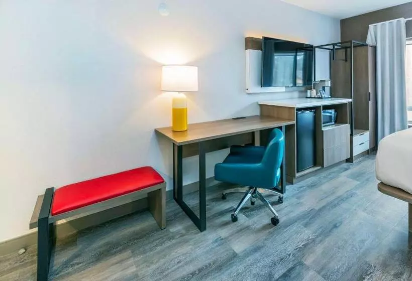 ホテル Comfort Suites