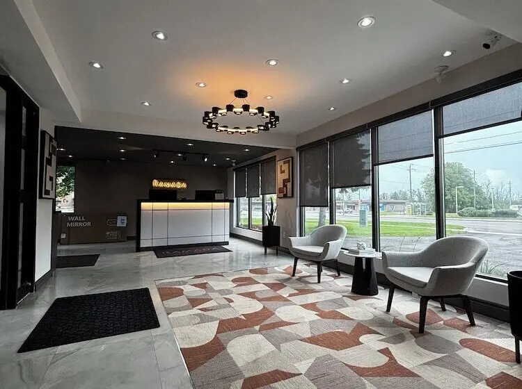 هتل Ramada By Wyndham Kingston