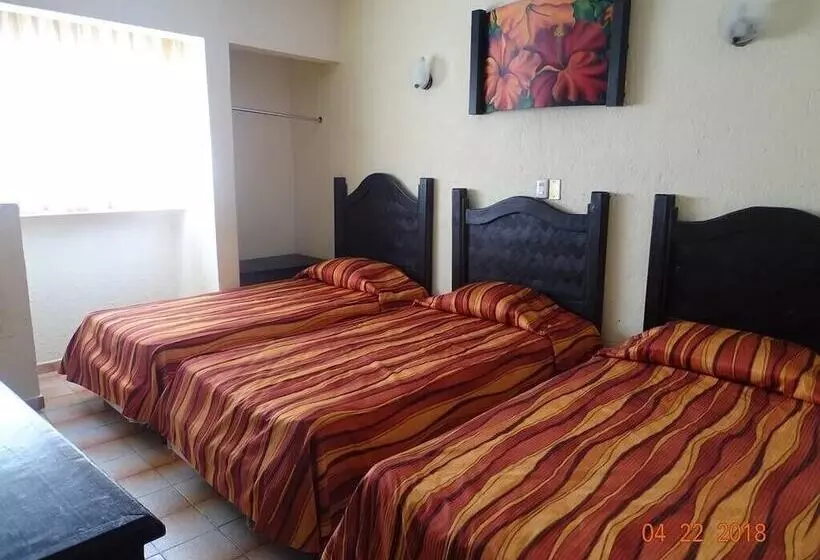 Отель Regional San Marcos