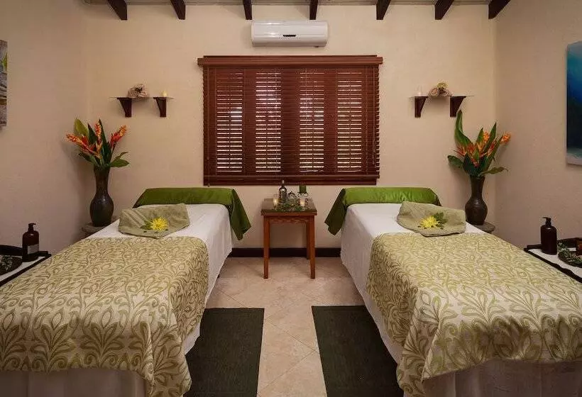 Sugar Cane Club Hotel & Spa