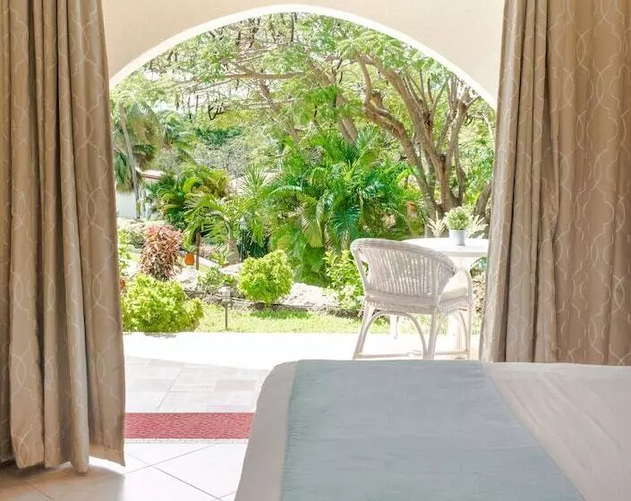 Sugar Cane Club Hotel & Spa