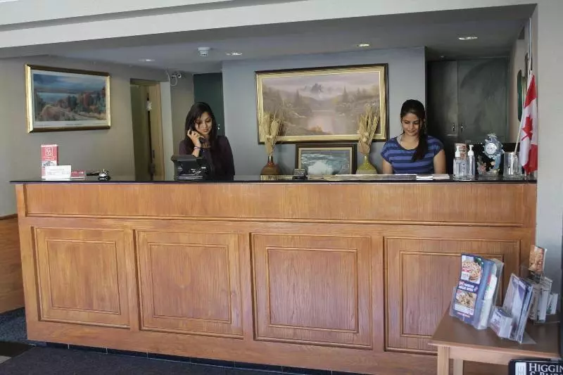 The Glengate Hotel & Suites