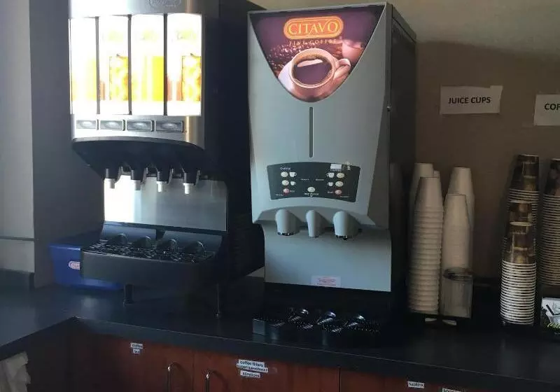 The Glengate Hotel & Suites