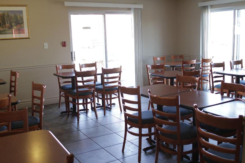 The Glengate Hotel & Suites