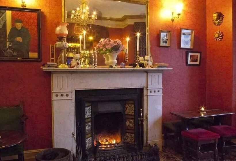 민박 Woodhill House