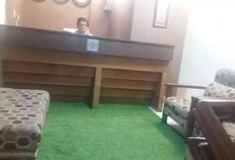 בית מלון כפרי Aditya International