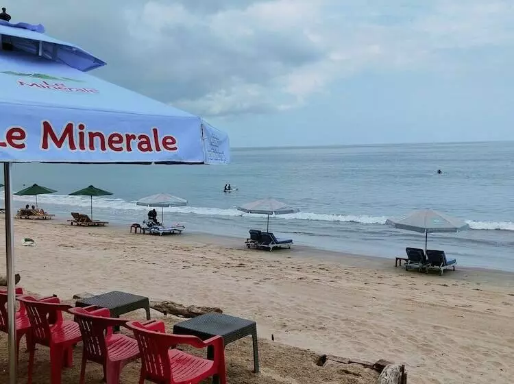 酒店 Berlian Beach Inn Kuta