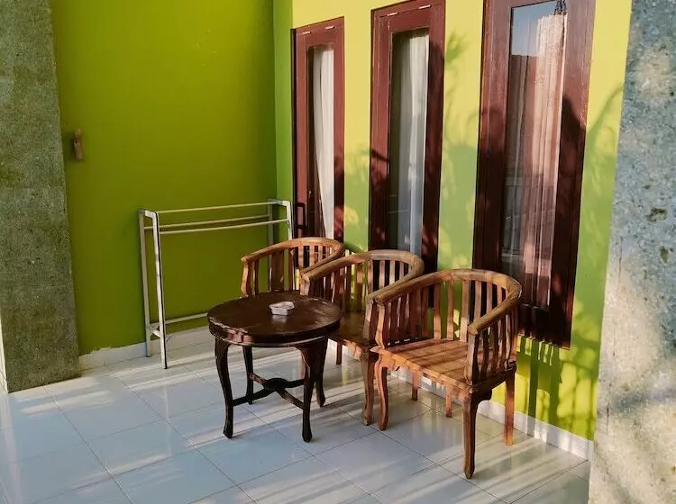 酒店 Berlian Beach Inn Kuta