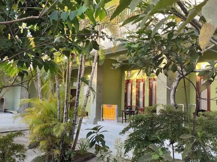 酒店 Berlian Beach Inn Kuta