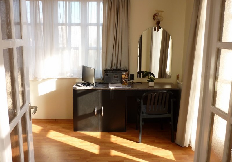 בית מלון כפרי Budai