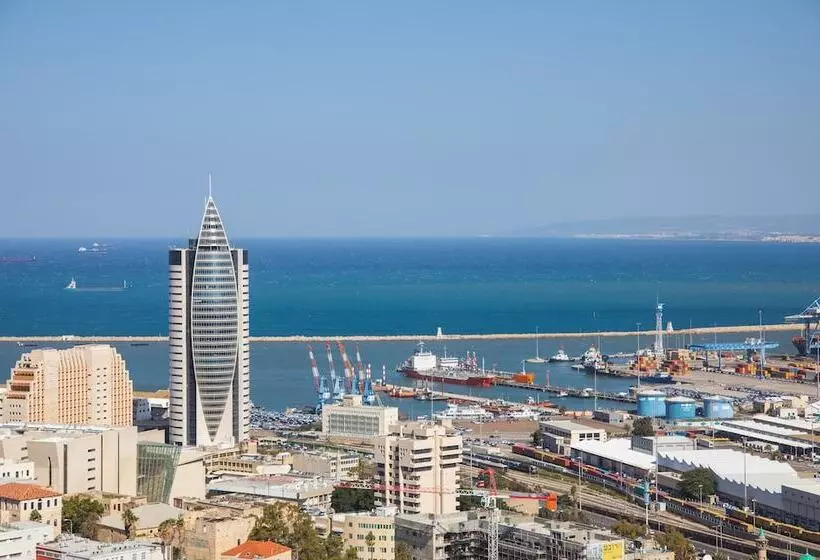 Haifa Tower Hotel   מלון מגדל חיפה