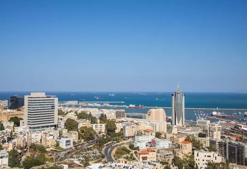 Haifa Tower Hotel   מלון מגדל חיפה