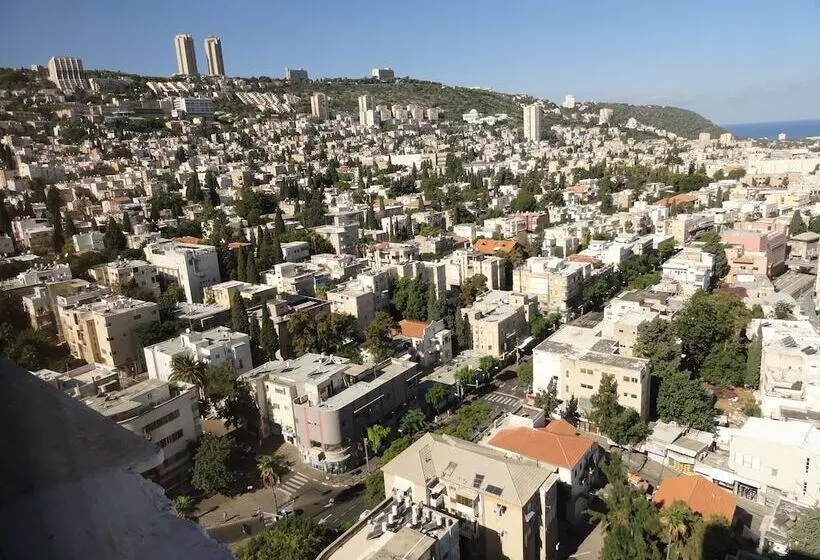 Haifa Tower Hotel   מלון מגדל חיפה